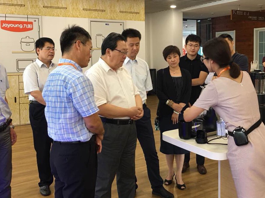 599334808.jpg 599334808.jpg