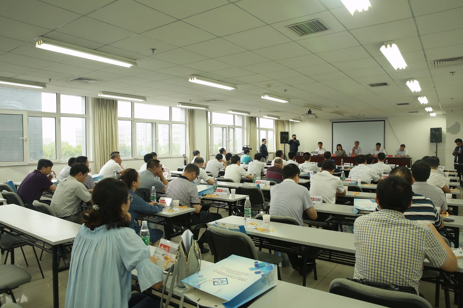 現(xiàn)場.JPG 現(xiàn)場.JPG