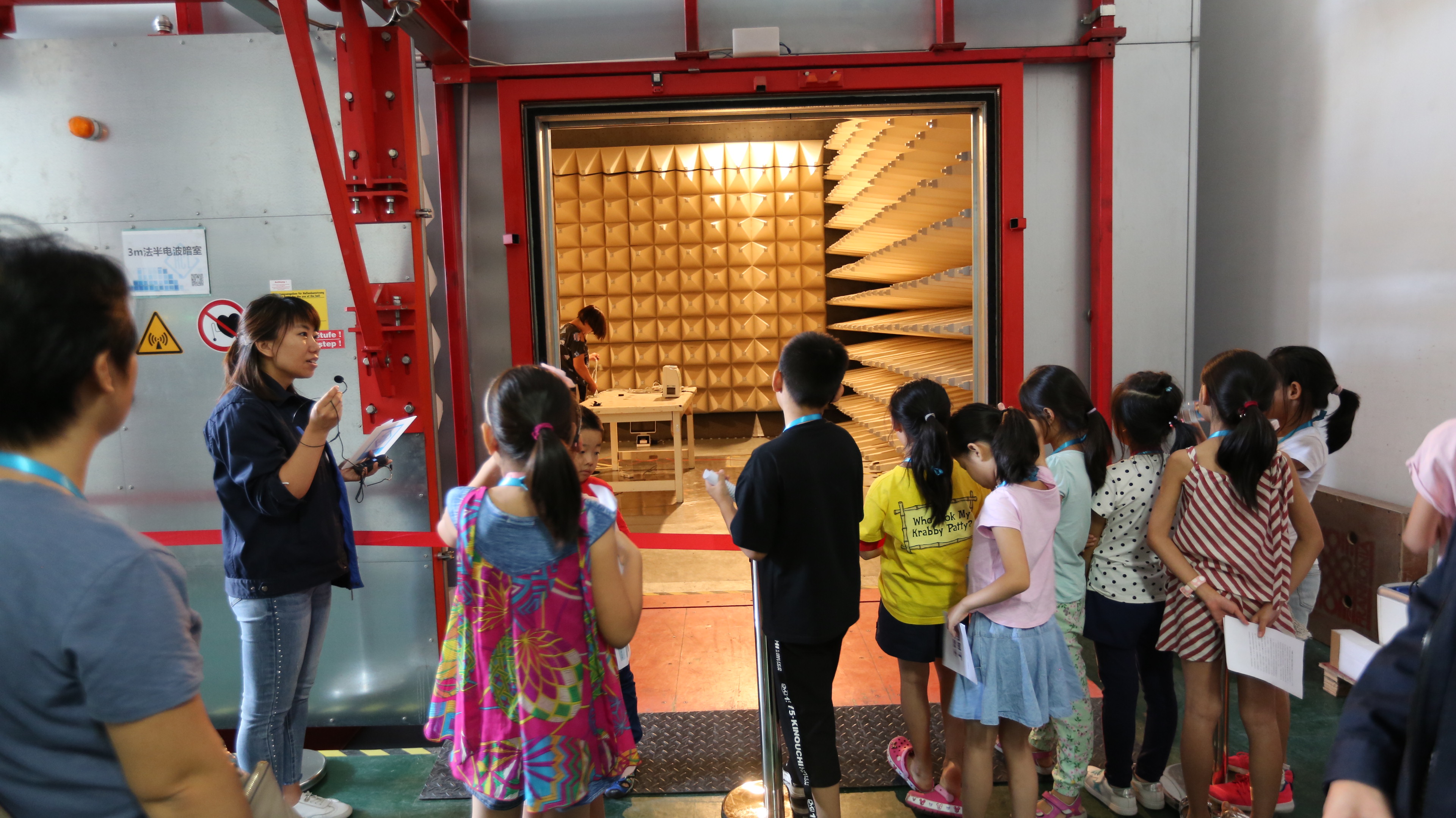 A54A9670.JPG A54A9670.JPG