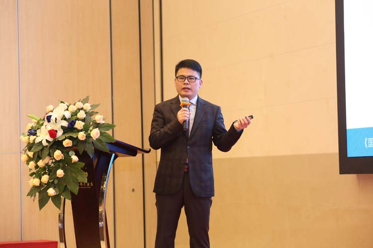 李紅偉.jpg 李紅偉.jpg