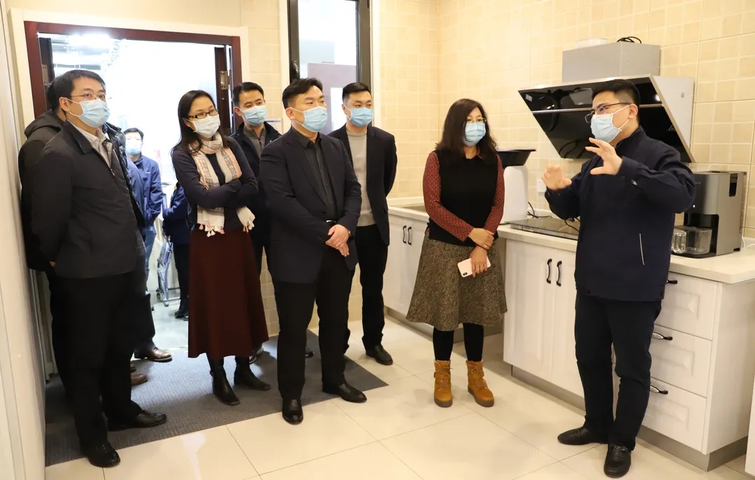 2.webp.jpg 2.webp.jpg